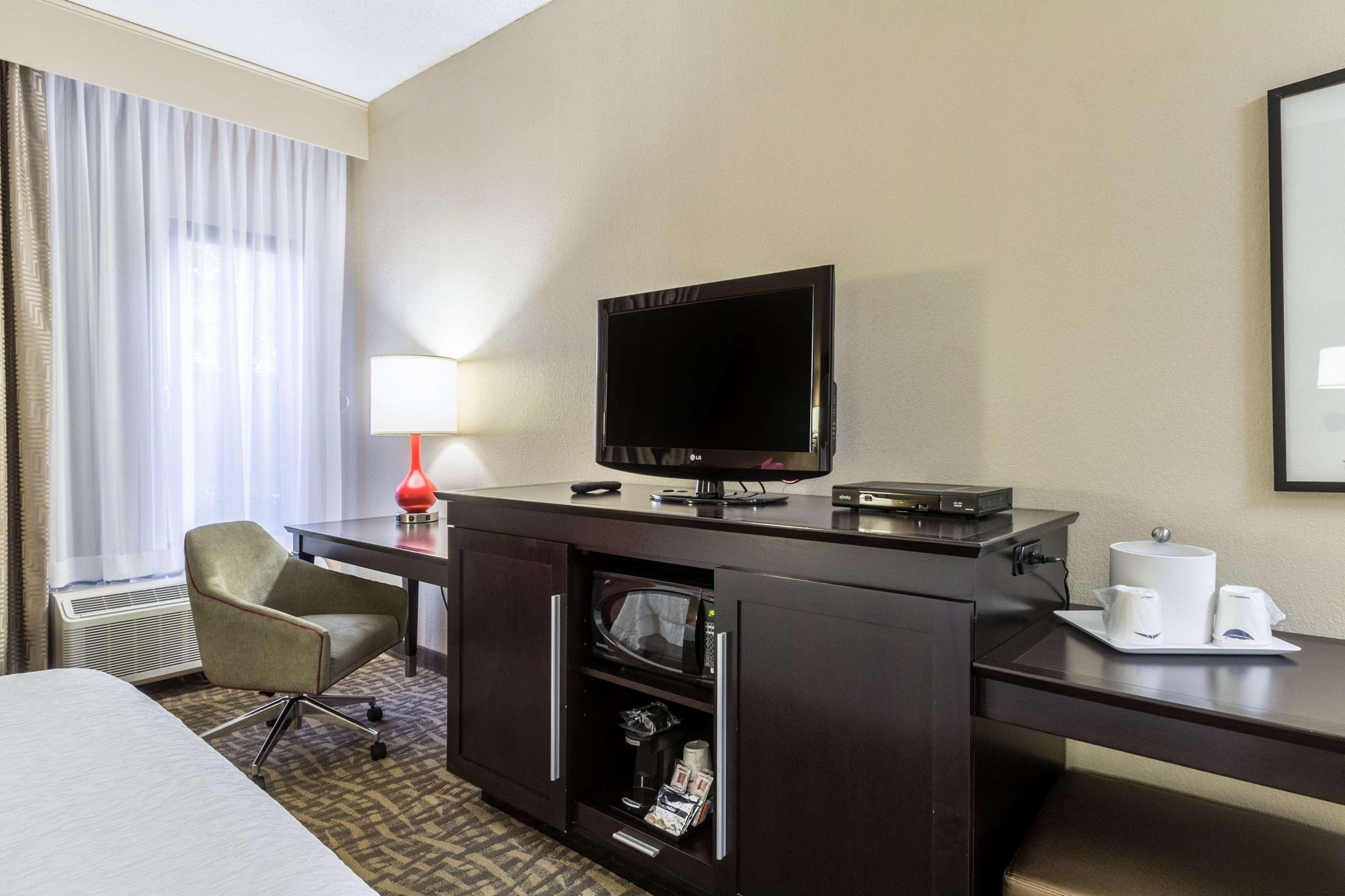 Hampton Inn Jackson Pearl Intrntl Airport Eksteriør bilde