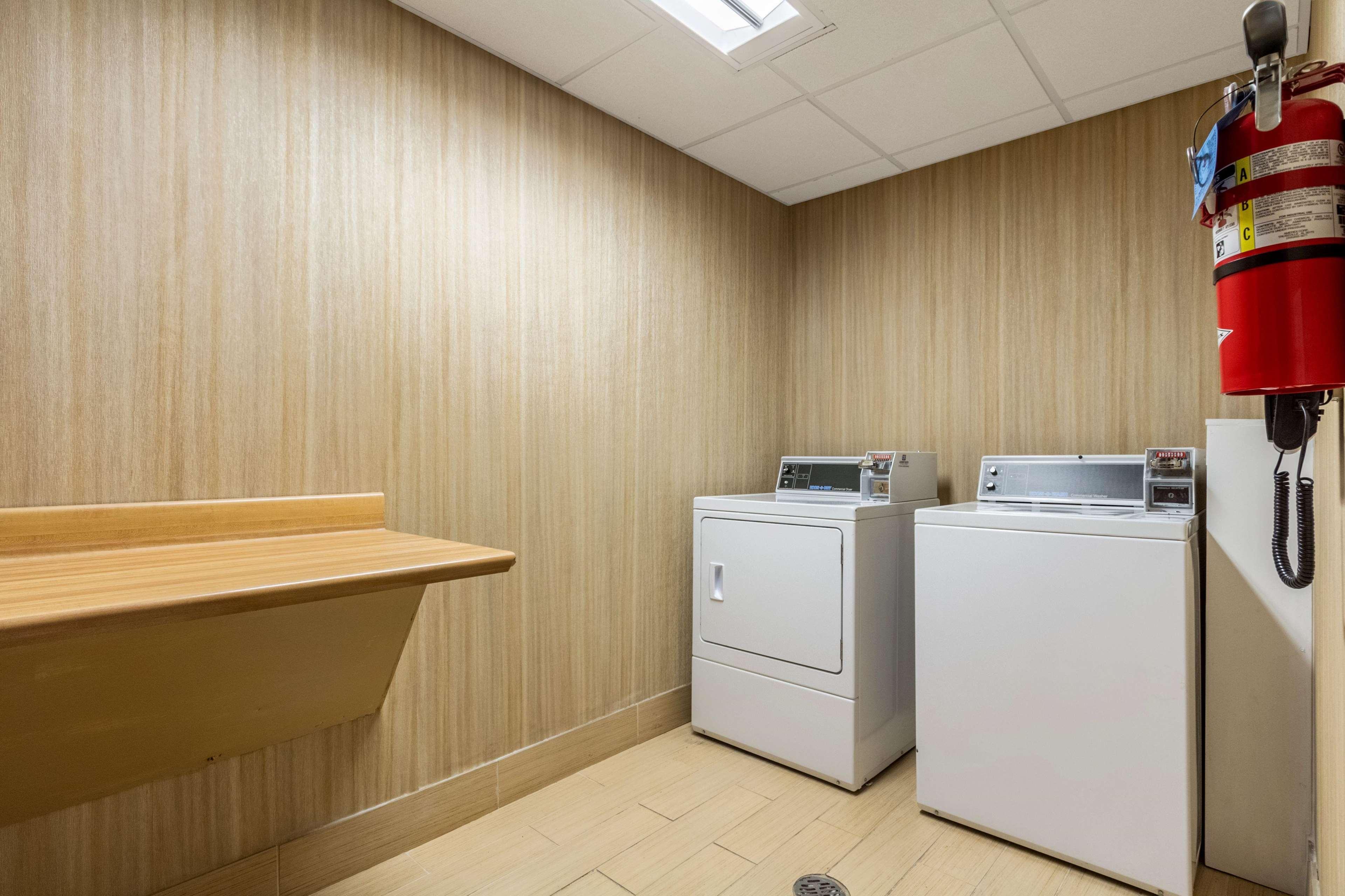 Hampton Inn Jackson Pearl Intrntl Airport Eksteriør bilde